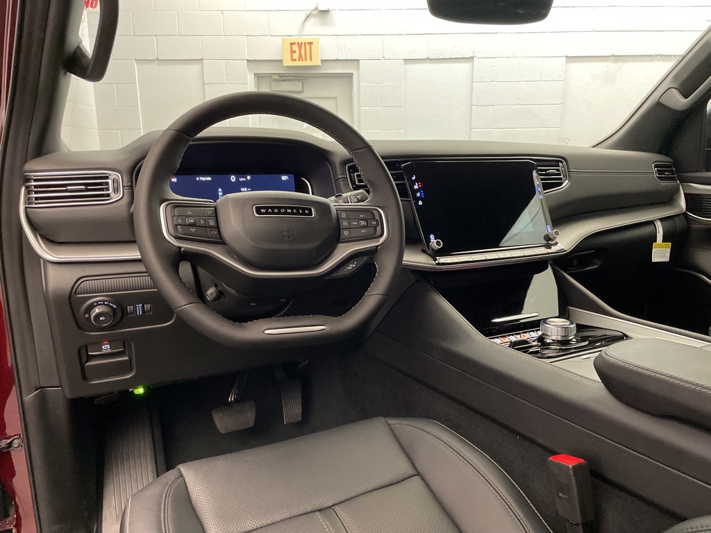 2025 Jeep Wagoneer L Series II photo 8