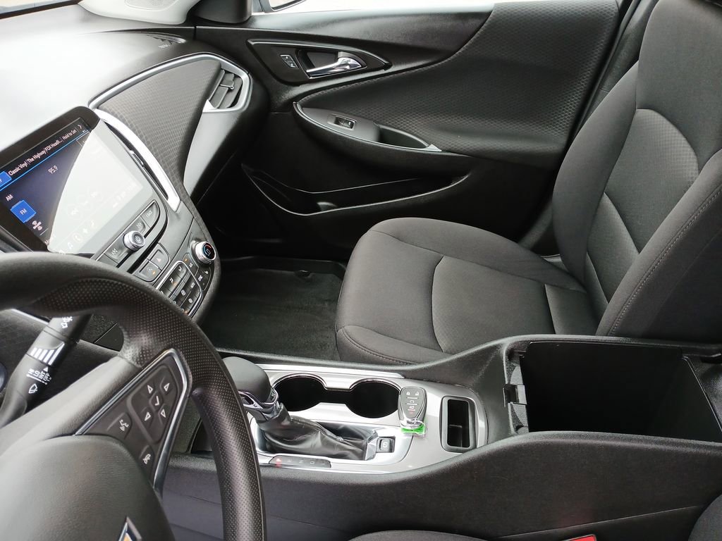 2024 Chevrolet Malibu 1LT photo 24