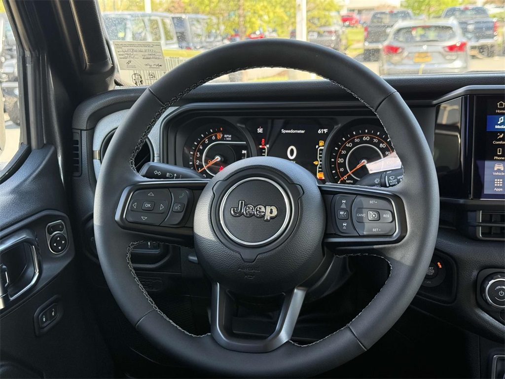 2025 Jeep Gladiator Sport S photo 3
