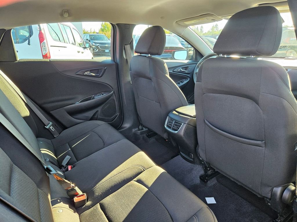 2023 Chevrolet Malibu 1LT photo 30