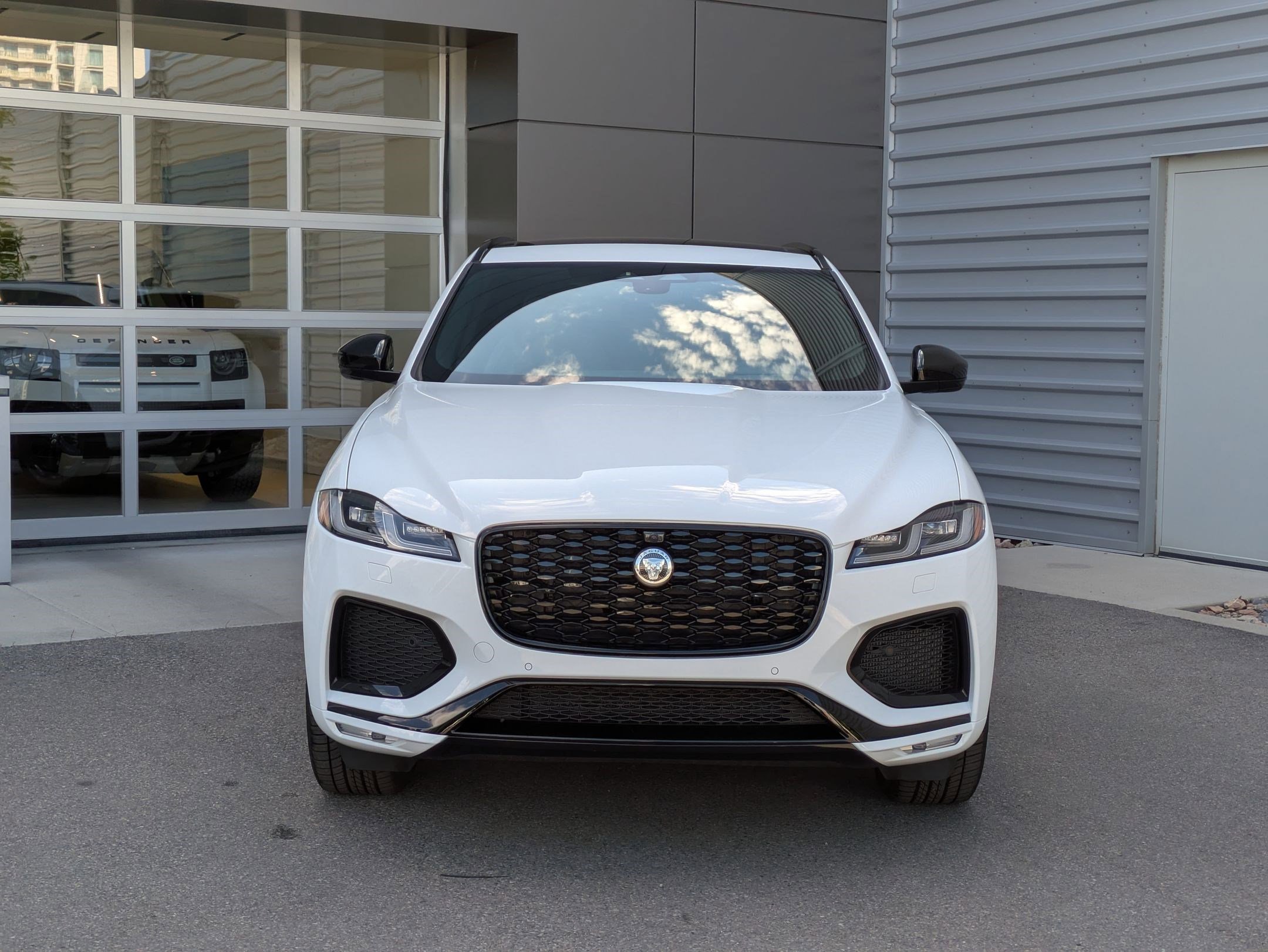 2026 Jaguar F-PACE P400 R-Dynamic S photo 15
