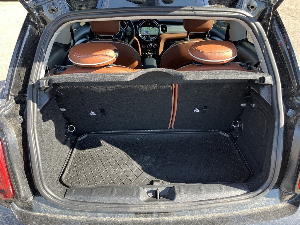 2024 Mini Cooper 2 Door Hardtop SE photo 13