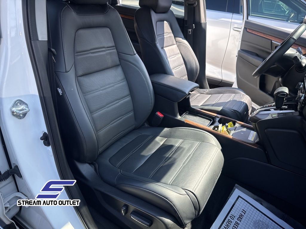 2022 Honda CR-V Touring photo 33
