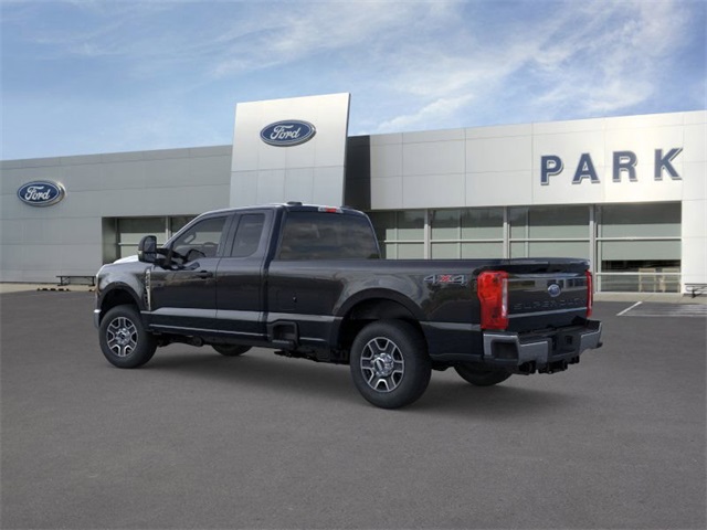 2025 Ford F-350 XLT photo 4