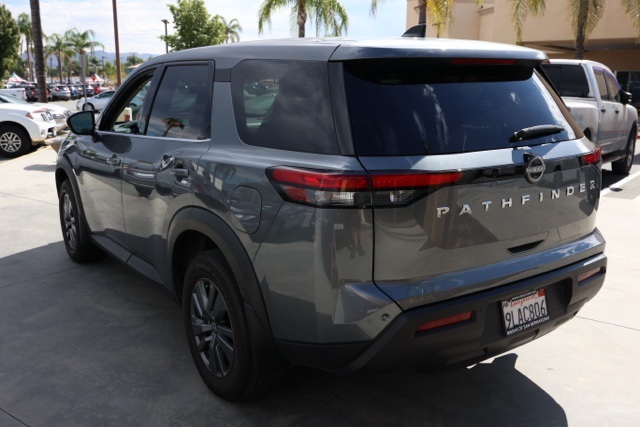 2024 Nissan Pathfinder S photo 4