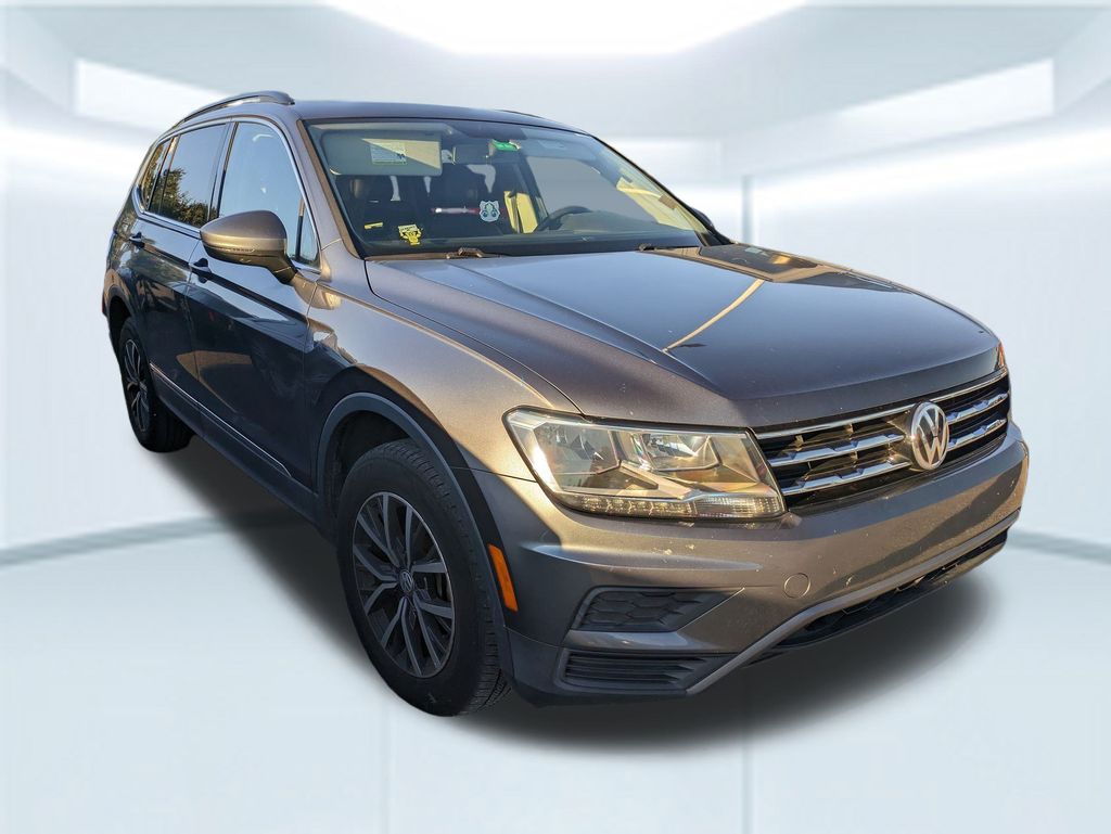 2020 Volkswagen Tiguan SE photo 3