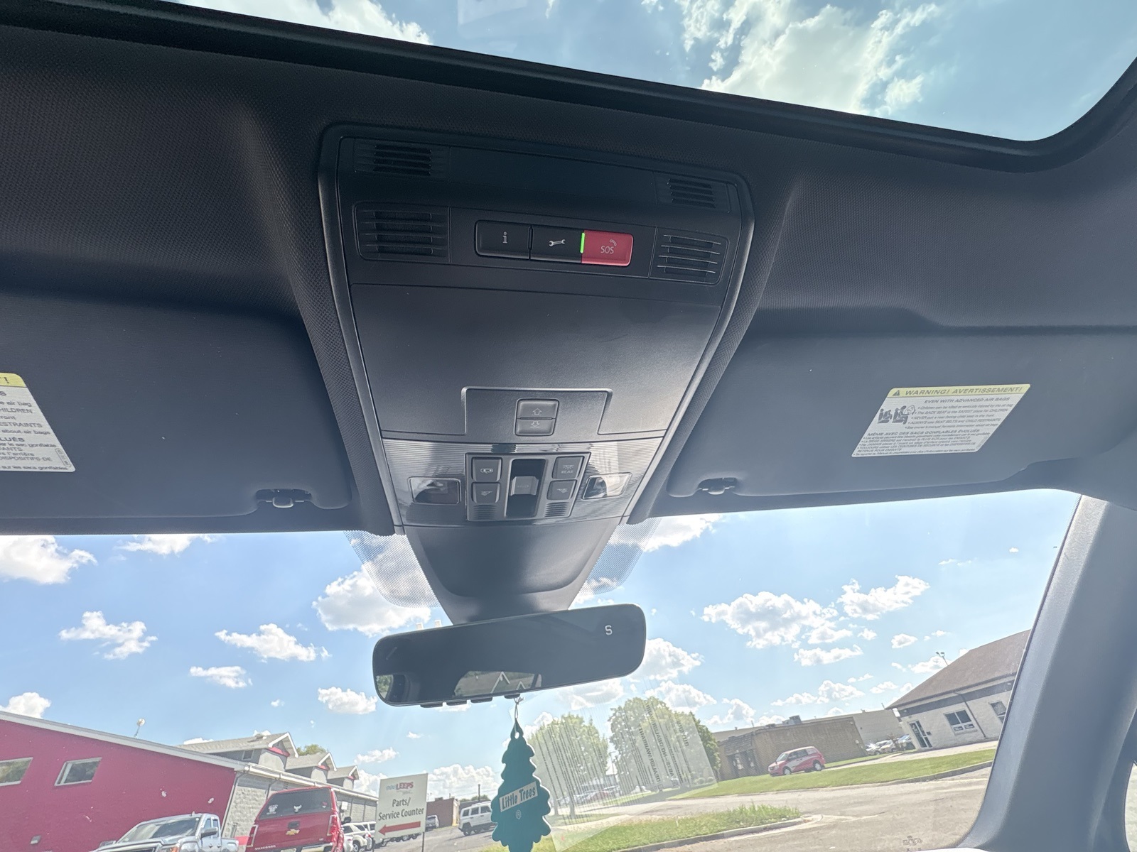 2023 Volkswagen Tiguan SE R-Line Black photo 26