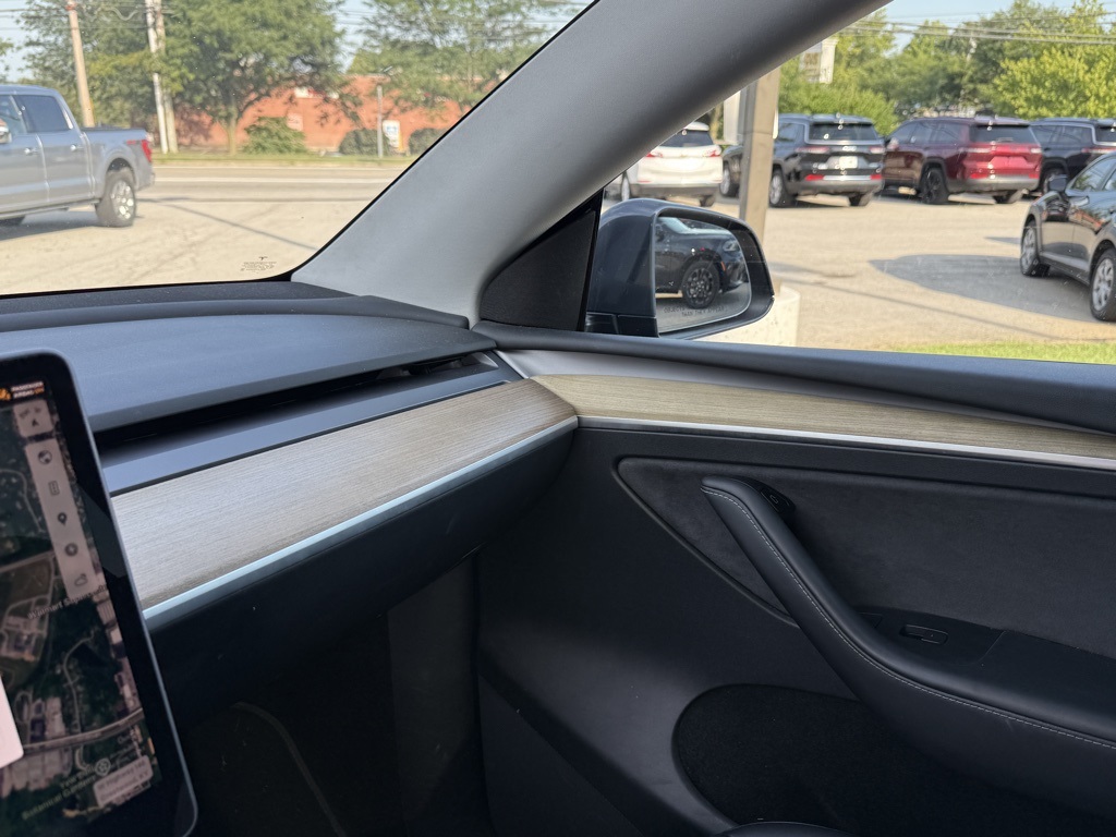 2023 Tesla Model Y Long Range photo 15