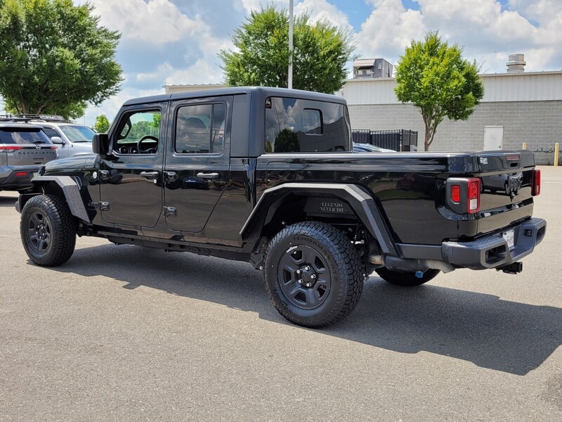 2021 Jeep Gladiator Sport photo 4