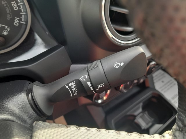 2023 Toyota Tacoma SR5 photo 15