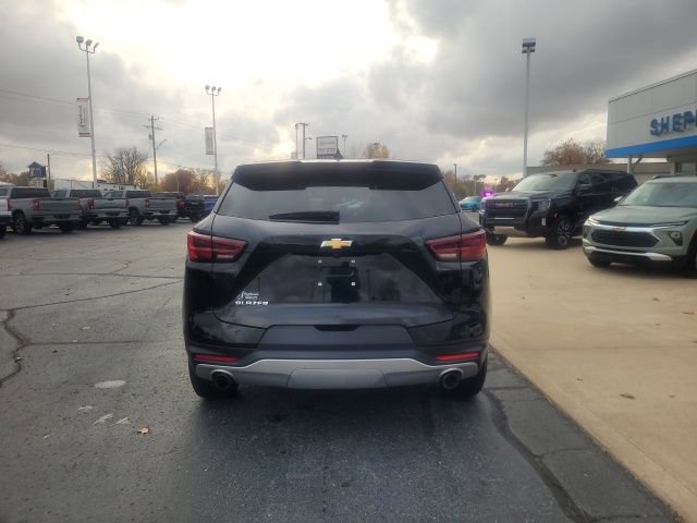2024 Chevrolet Blazer 2LT photo 3