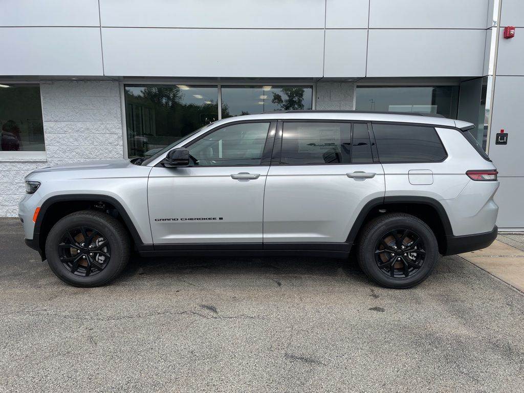 New 2025 Jeep Grand Cherokee L Altitude X Utility in