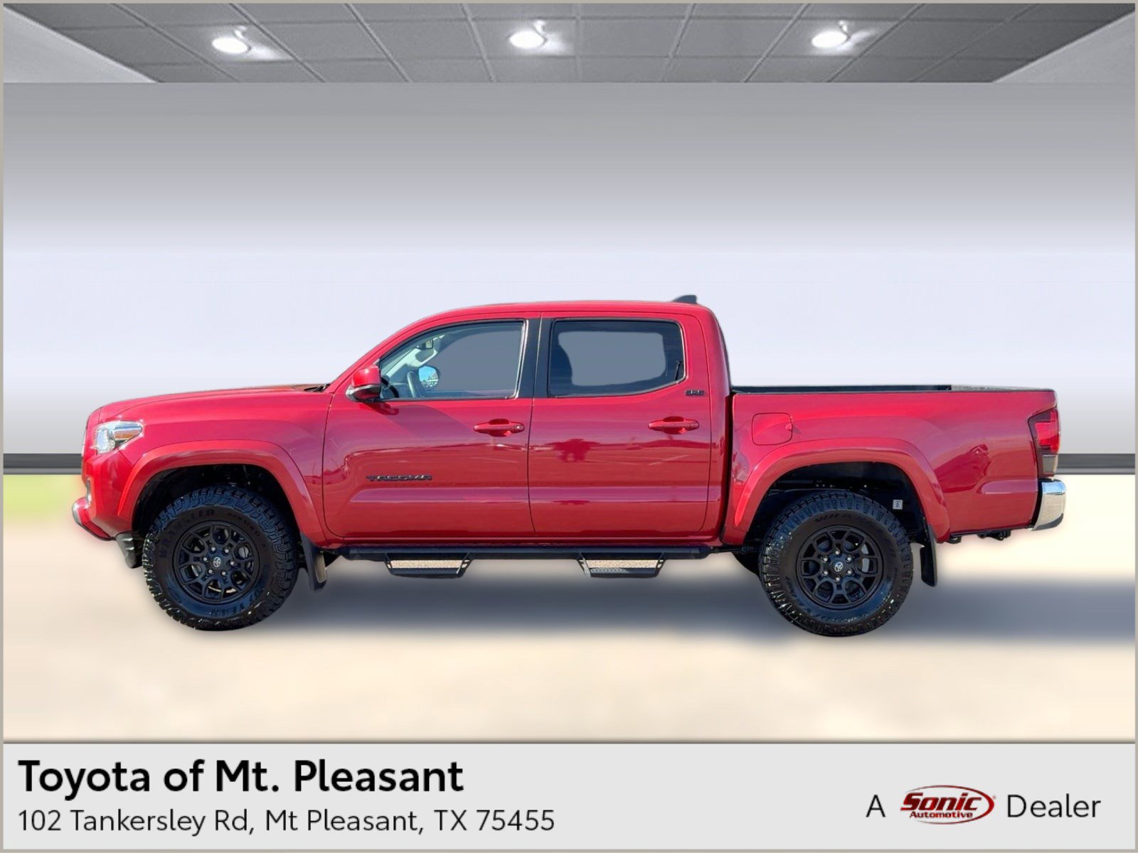 2020 Toyota Tacoma SR5's photo