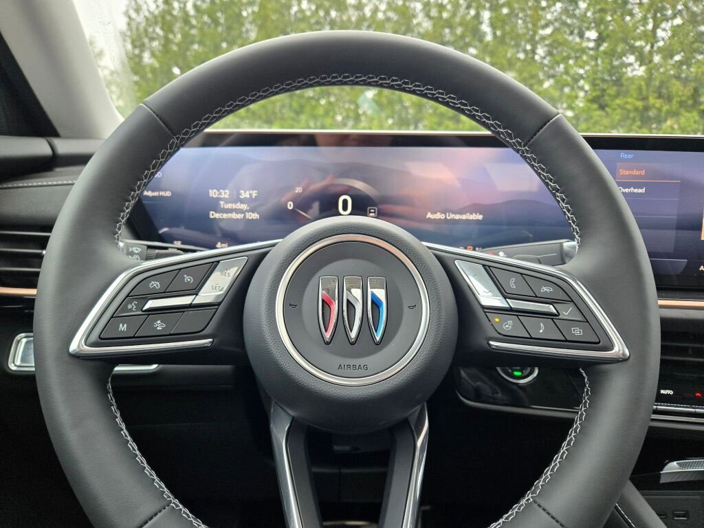 2025 Buick Envision Sport Touring photo 27