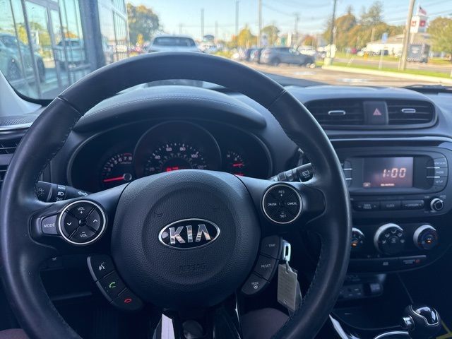 2015 Kia Soul Exclaim photo 12