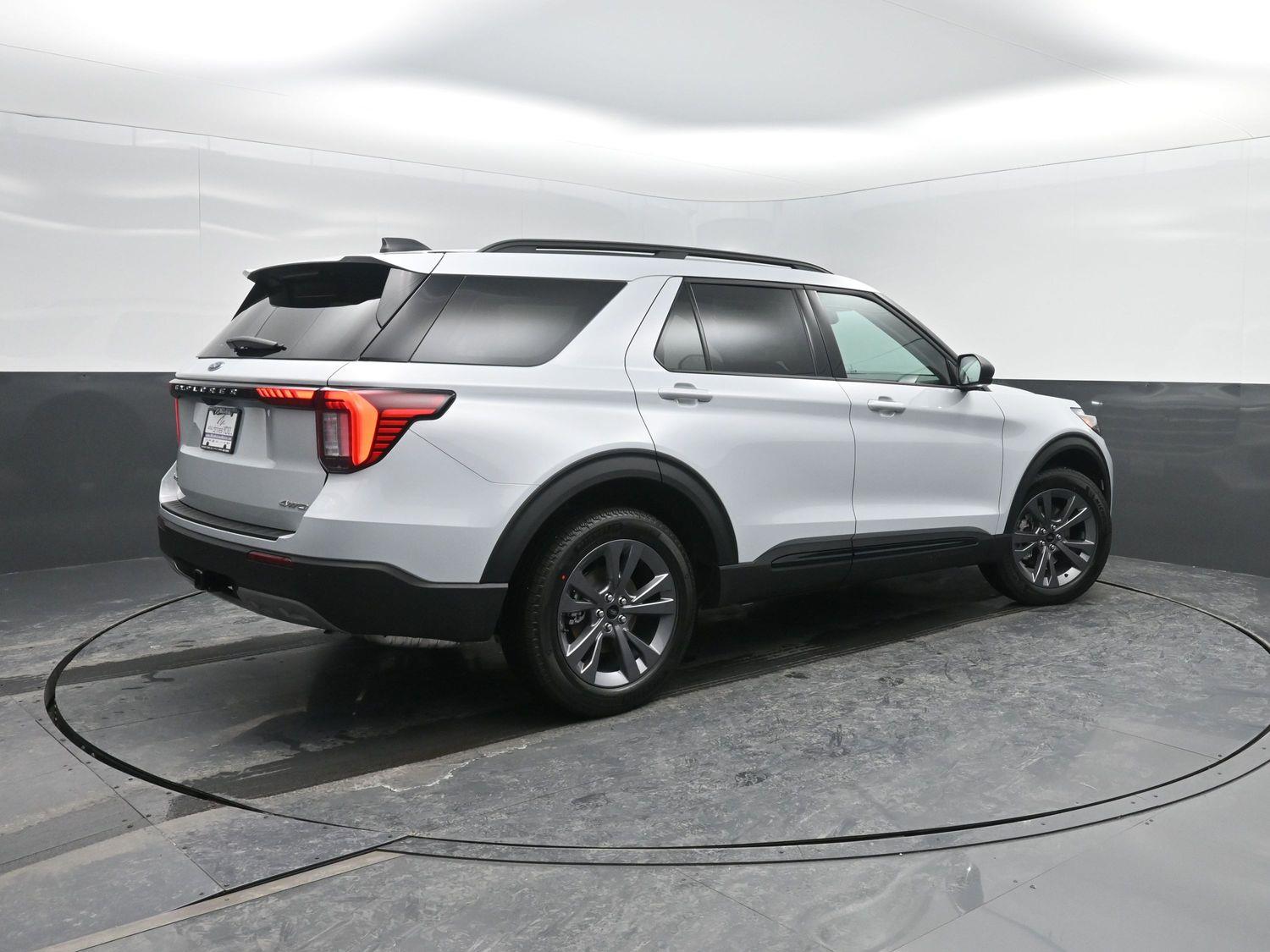 2026 Ford Explorer Active's photo