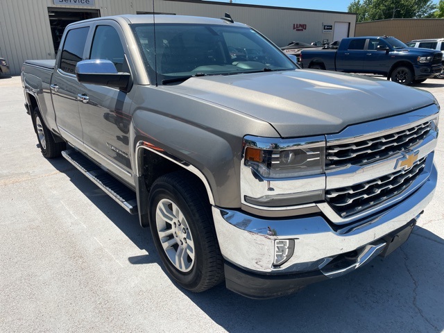 2017 Chevrolet Silverado 1500 LTZ photo 3