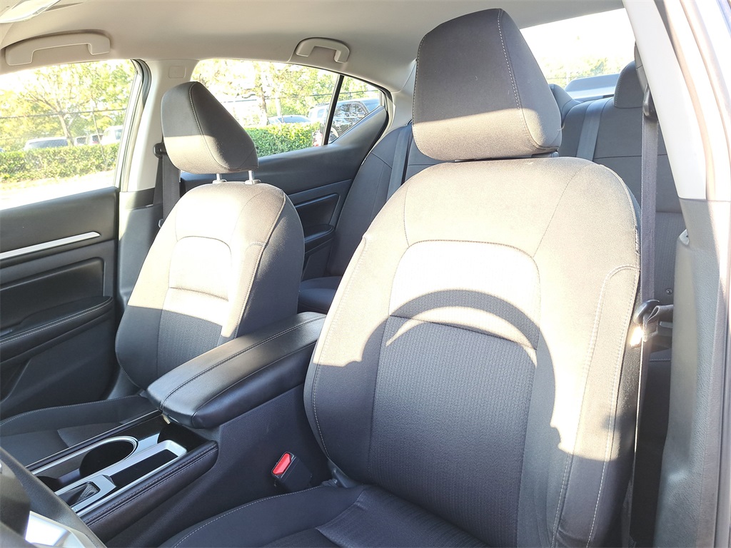 2023 Nissan Altima 2.5 SV photo 20