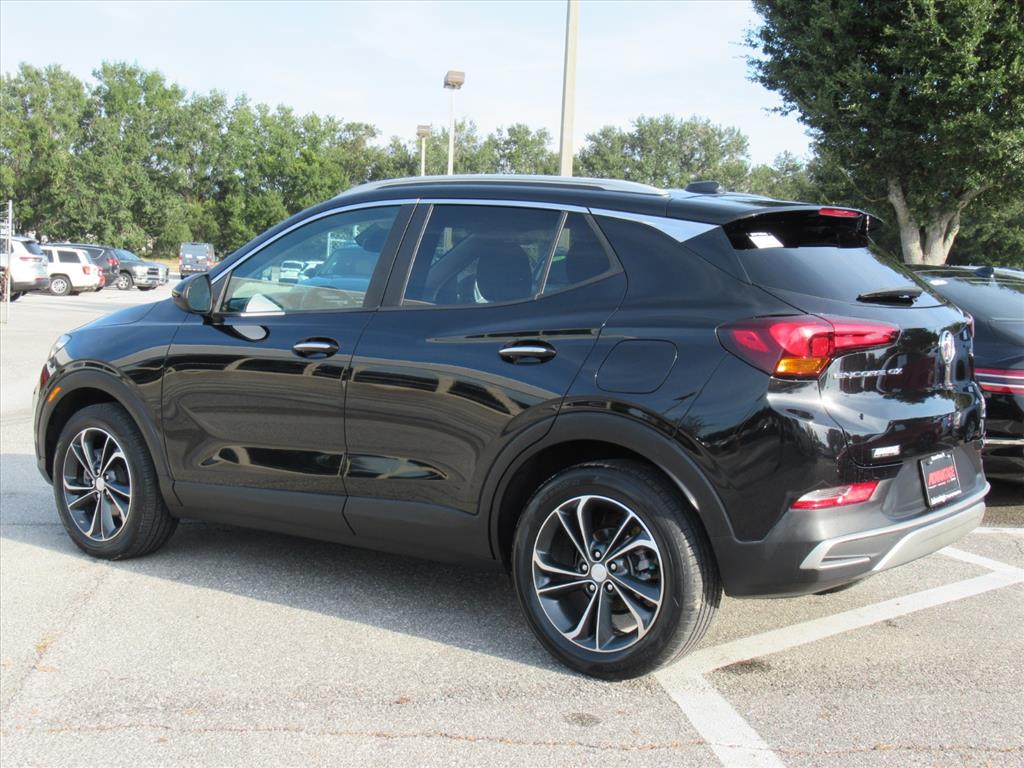 2022 Buick Encore GX Select photo 3