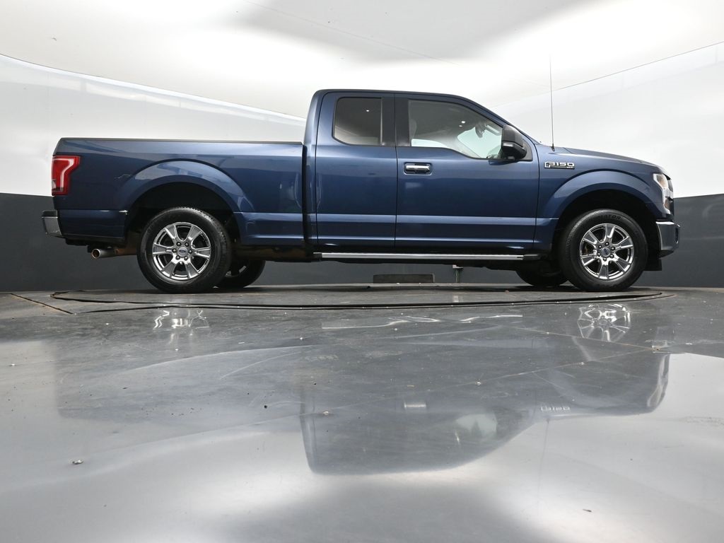2017 Ford F-150 XLT photo 40