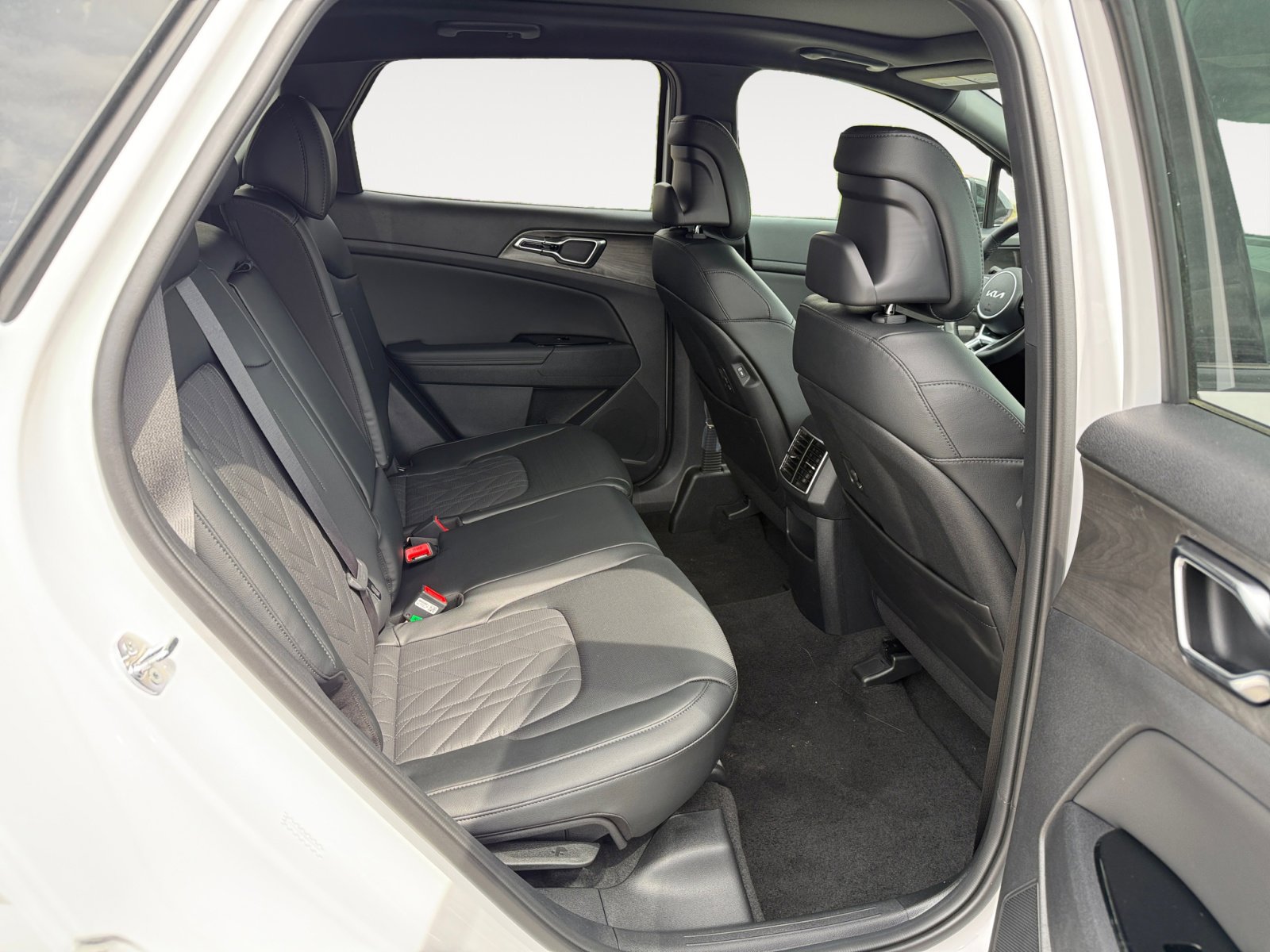 2025 Kia Sportage X-Pro Prestige photo 16