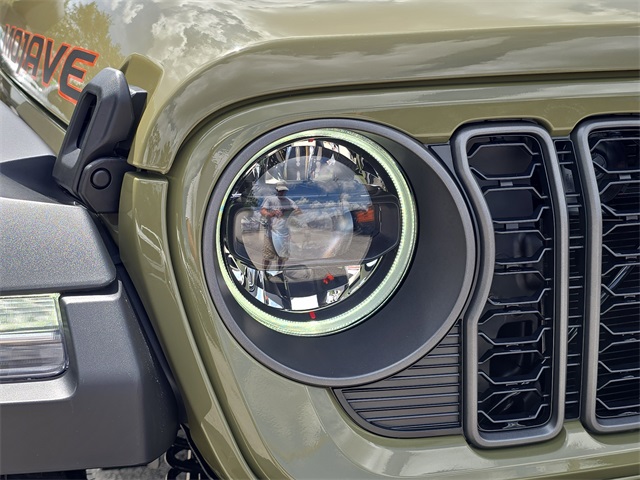 2025 Jeep Gladiator Mojave photo 6