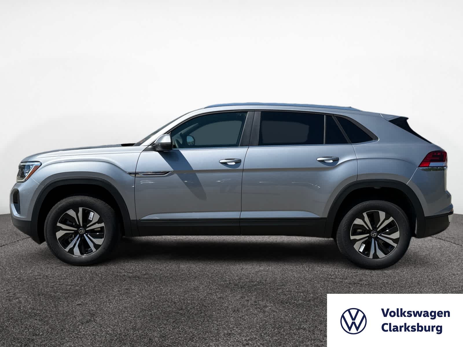 2026 Volkswagen Atlas Cross Sport SE photo 2