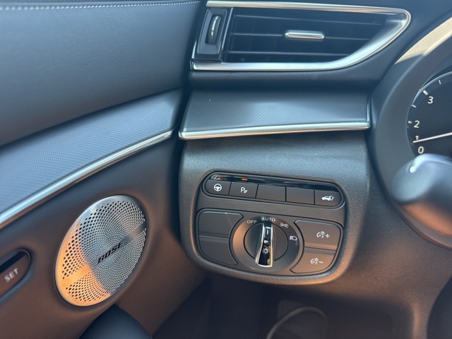 2025 Infiniti QX50 Luxe AWD photo 12