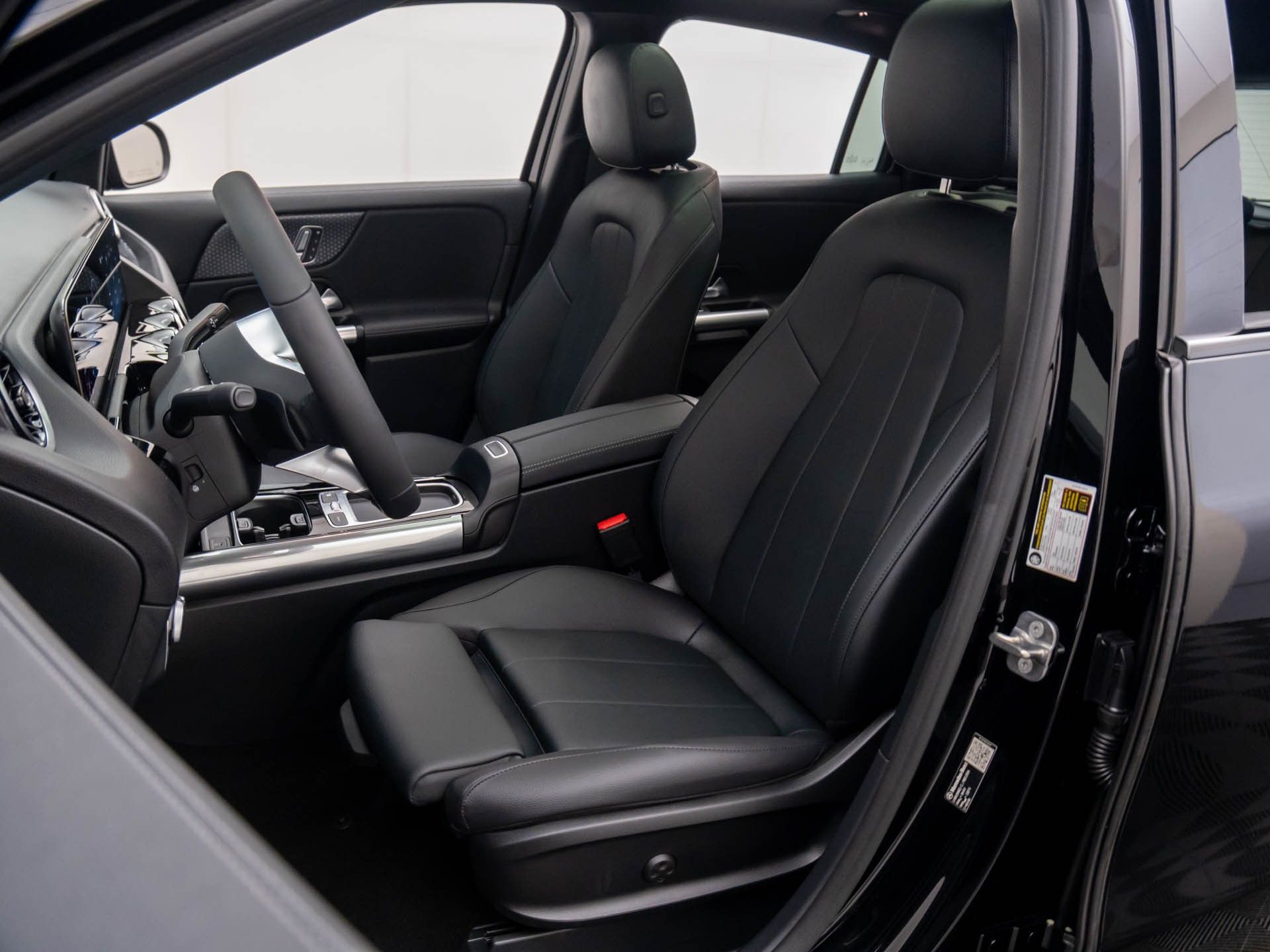 2026 Mercedes Benz GLA 250 4MATIC photo 14