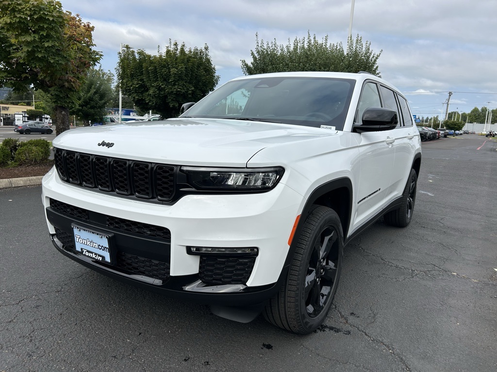 2025 Jeep Grand Cherokee Limited photo 4