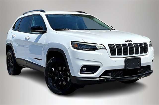 2023 Jeep Cherokee Altitude Lux's photo