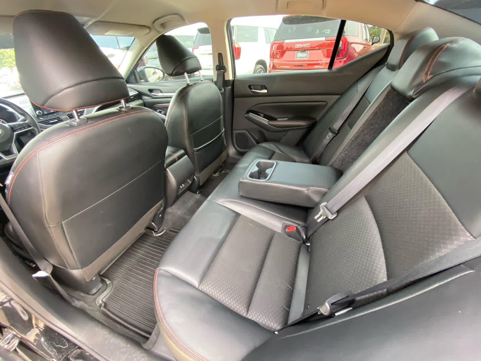 2023 Nissan Altima 2.5 SR photo 25