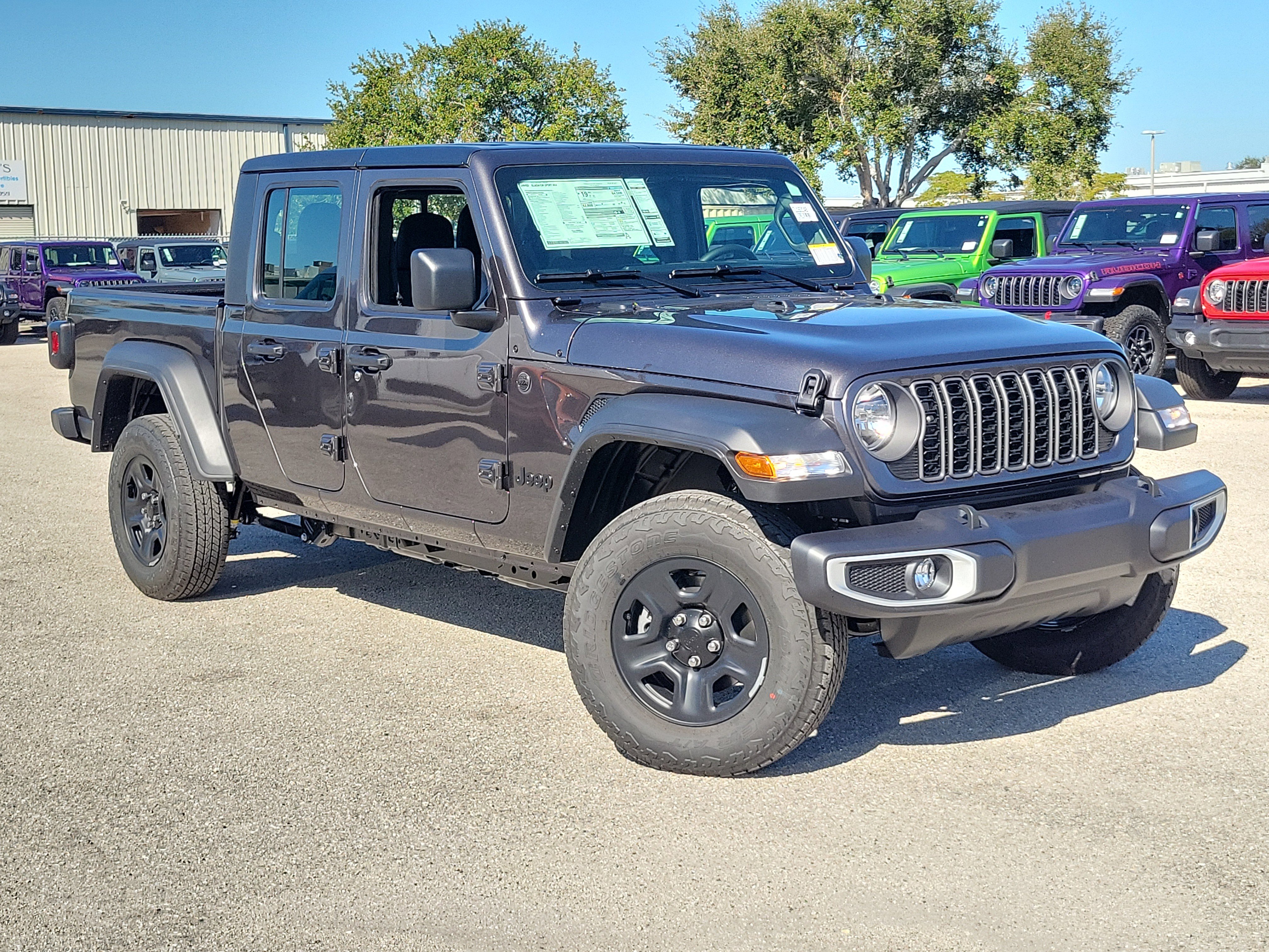 2026 Jeep Gladiator Sport's photo