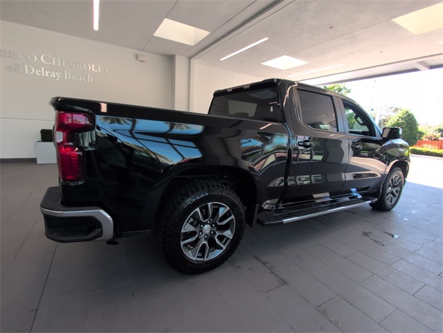 2022 Chevrolet Silverado 1500 LT photo 13