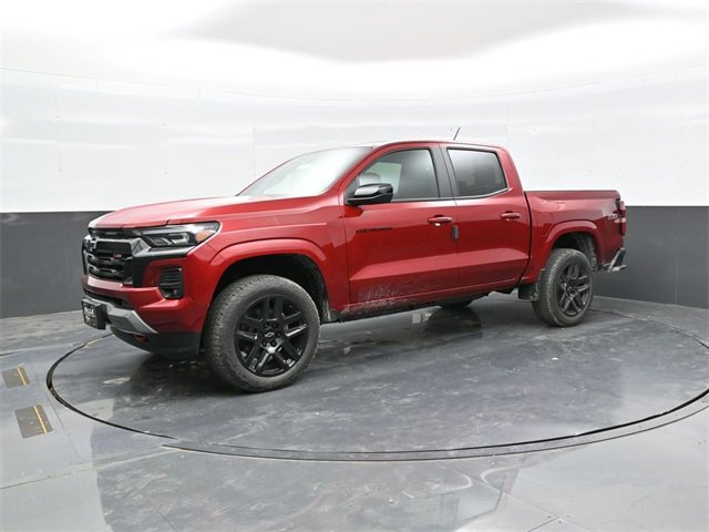 2025 Chevrolet Colorado Z71 photo 2