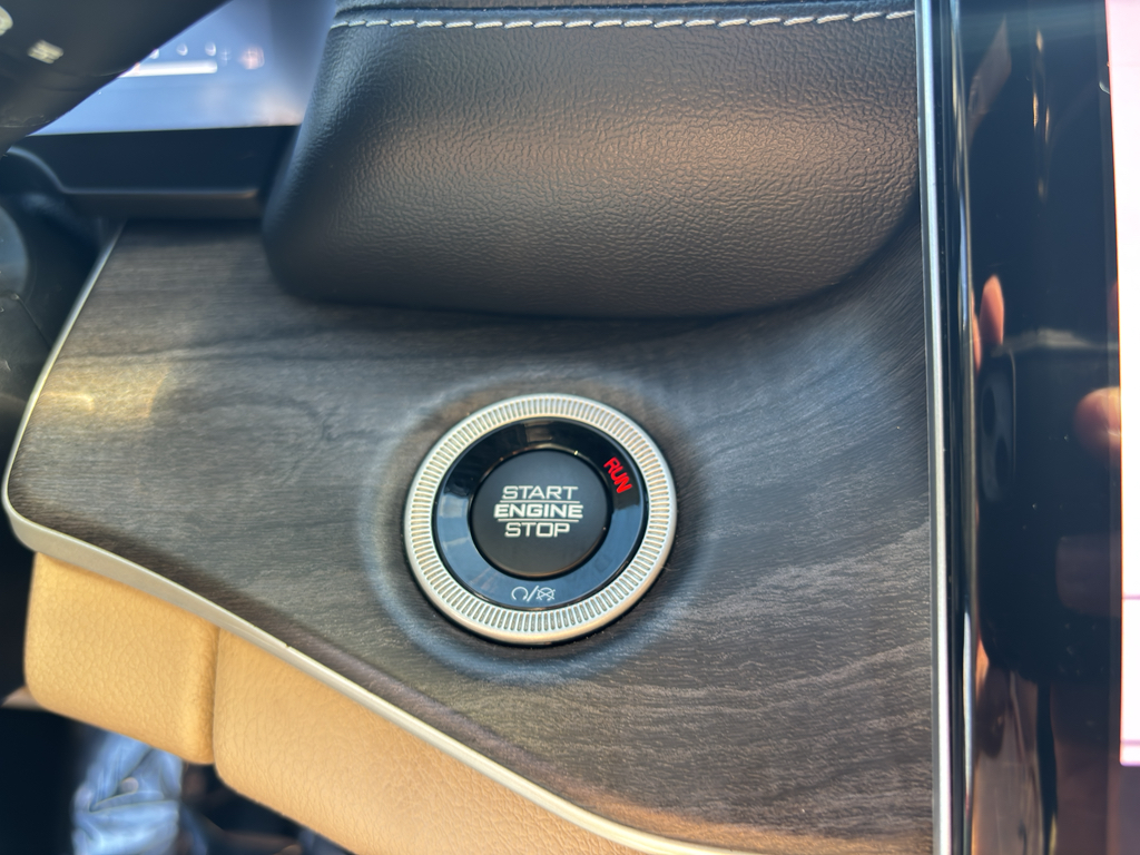 2023 Jeep Grand Cherokee Limited photo 26