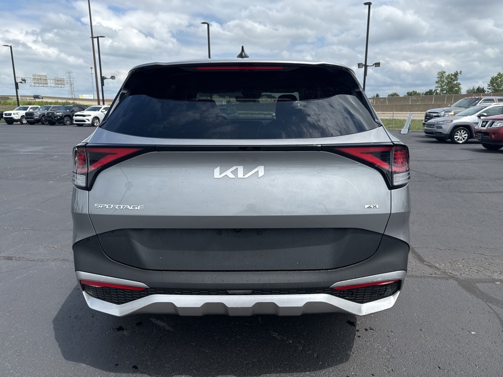 2023 Kia Sportage LX photo 4