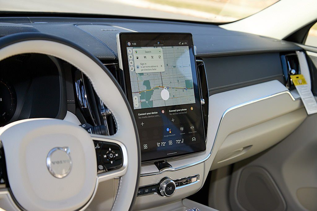 2026 VOLVO XC60 - Image 12