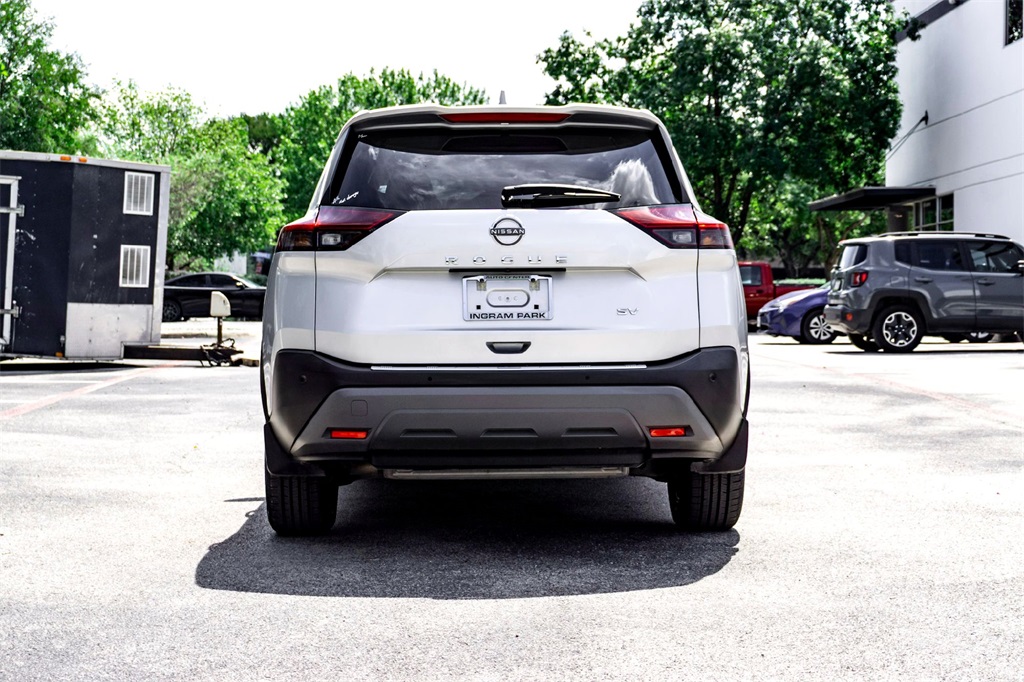 2023 Nissan Rogue SV photo 6