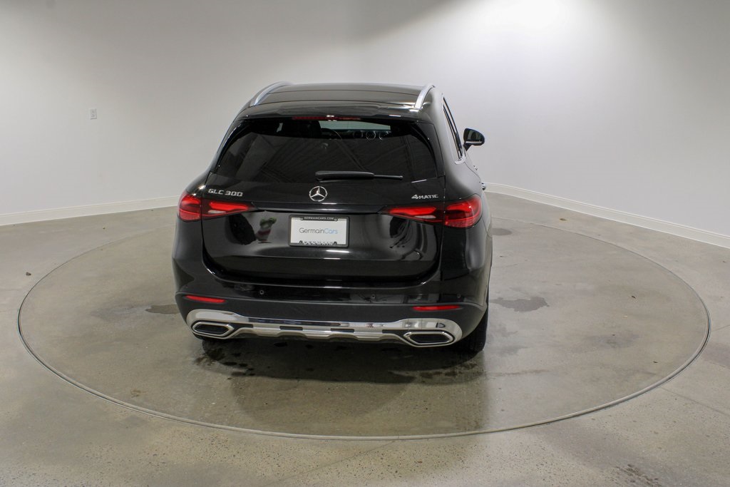 2023 Mercedes Benz GLC 300 4MATIC photo 4