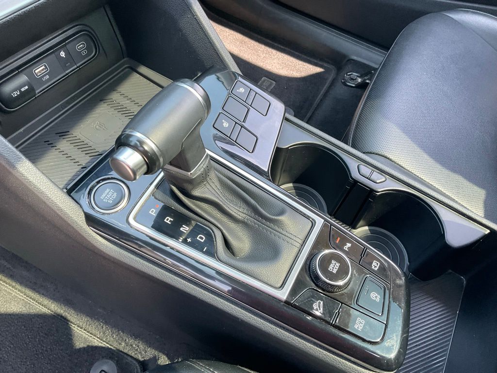 2024 Kia Sportage SX photo 13