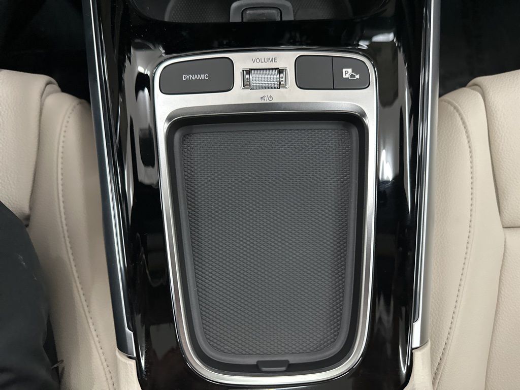 2026 Mercedes Benz GLB 250 4MATIC photo 16