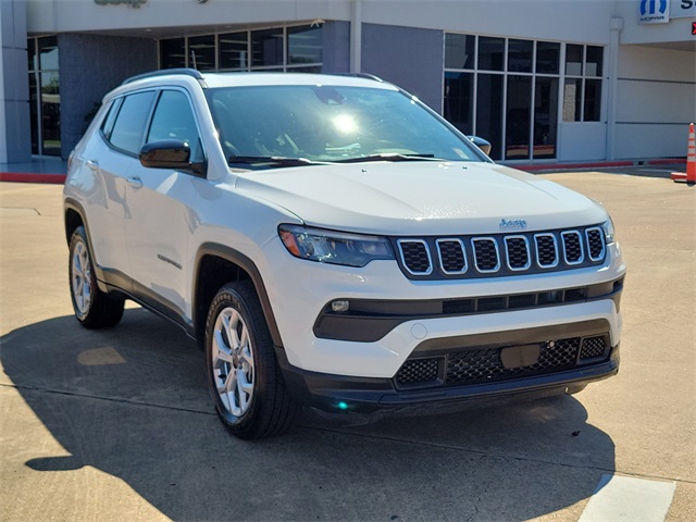 2025 Jeep Compass Latitude's photo
