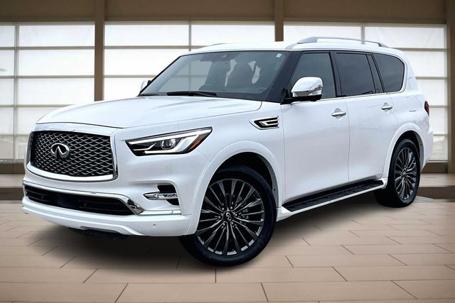 2023 INFINITI QX80 Sensory 4WD's photo