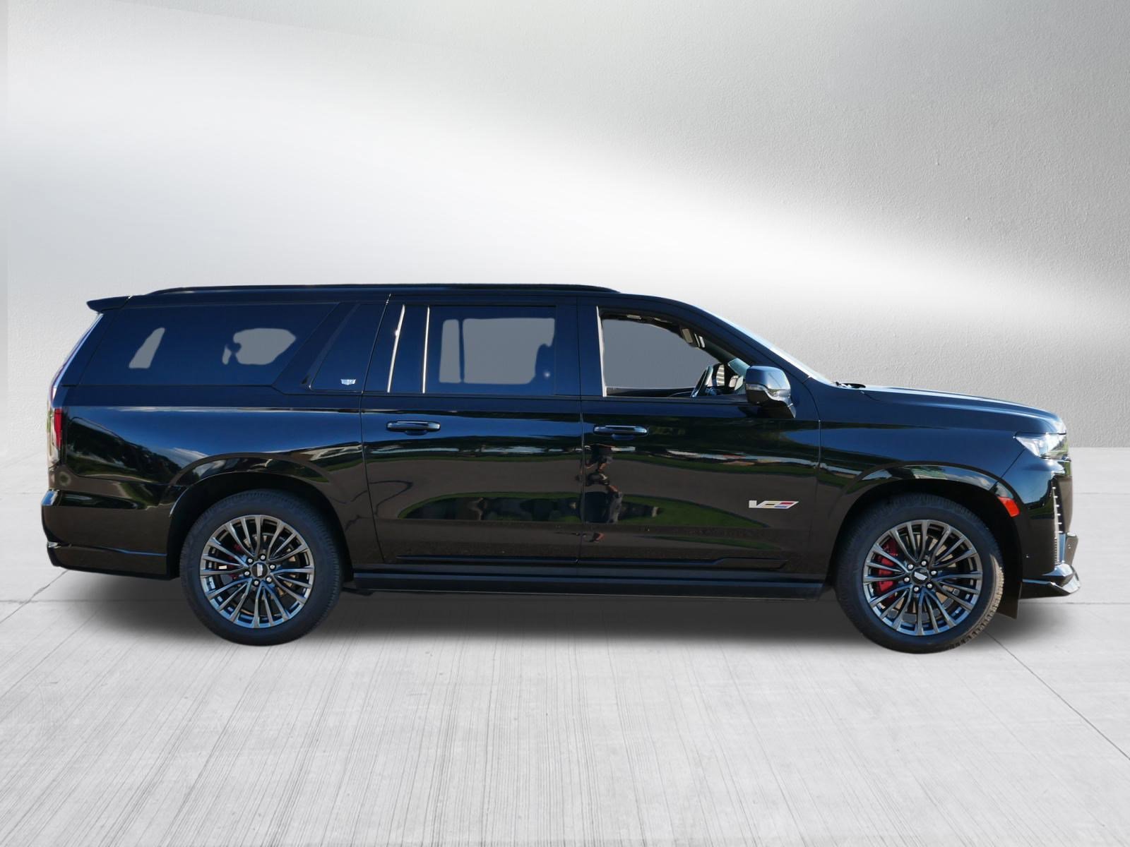 2023 Cadillac Escalade ESV V-Series photo 5