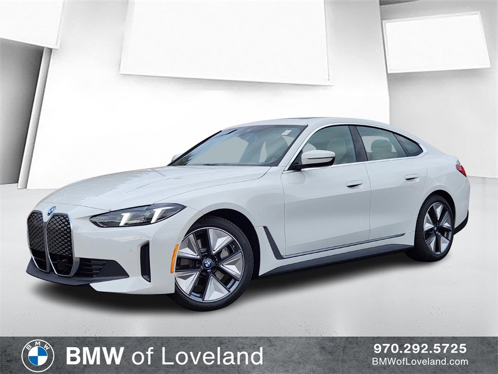 2025 BMW i4 40's photo