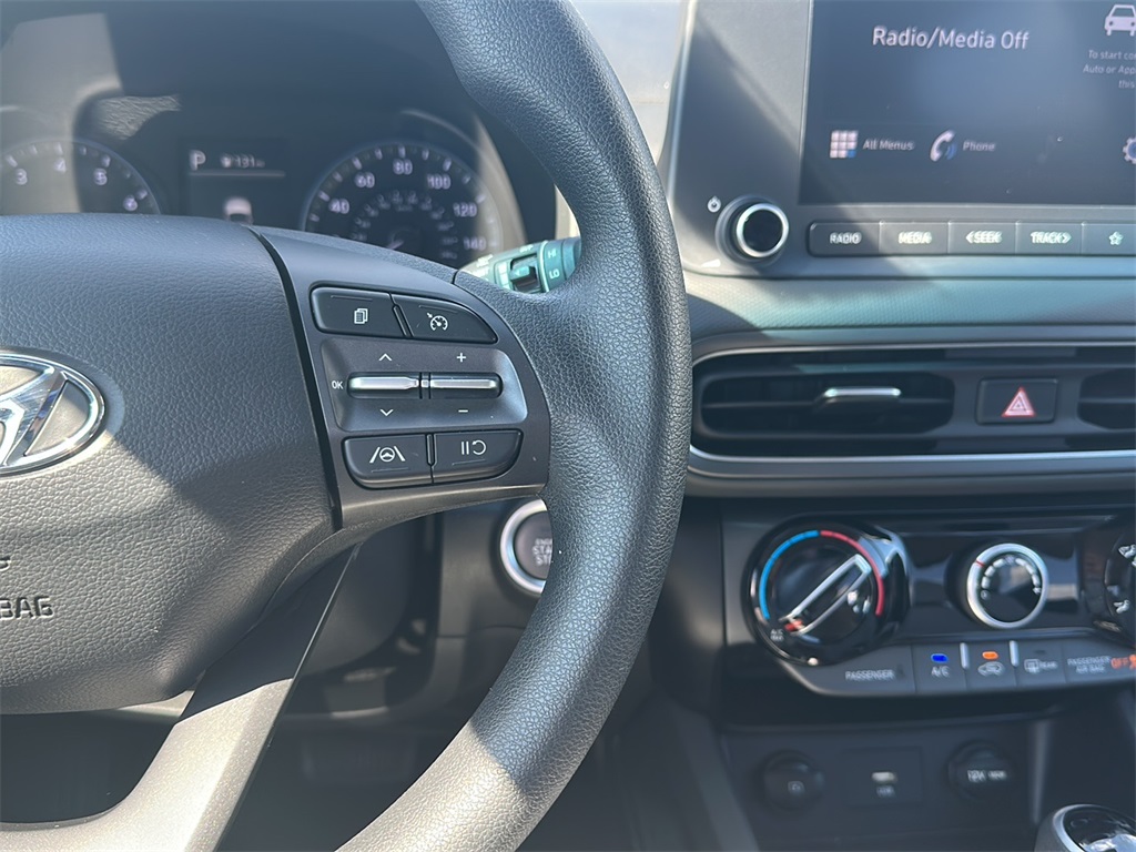 2023 Hyundai Kona SEL photo 10