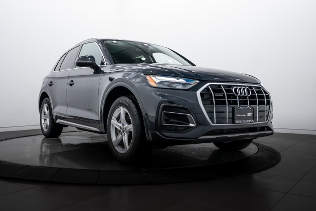 2023 Audi Q5 Premium's photo