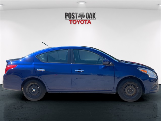 2019 Nissan Versa 1.6 SV photo 8