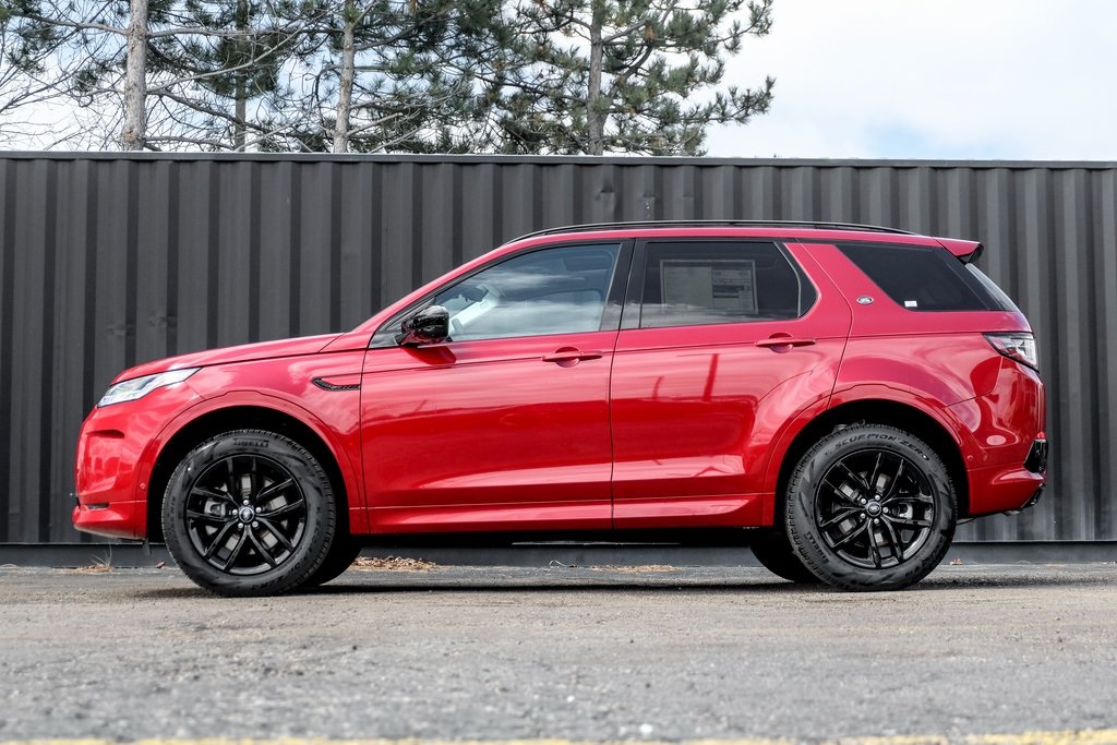 2025 Land Rover Discovery Sport S photo 2